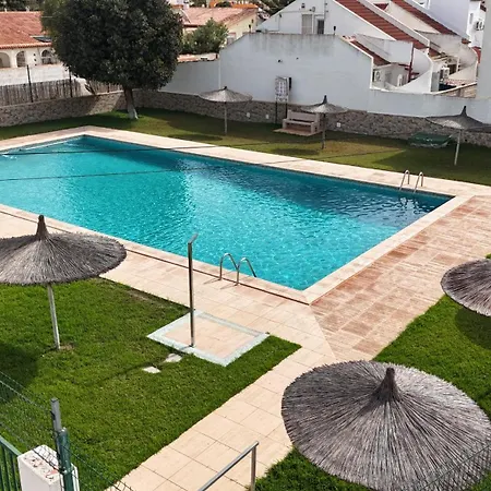 Center Townhouse 24 Beachside Дом отдыха Торевьиа